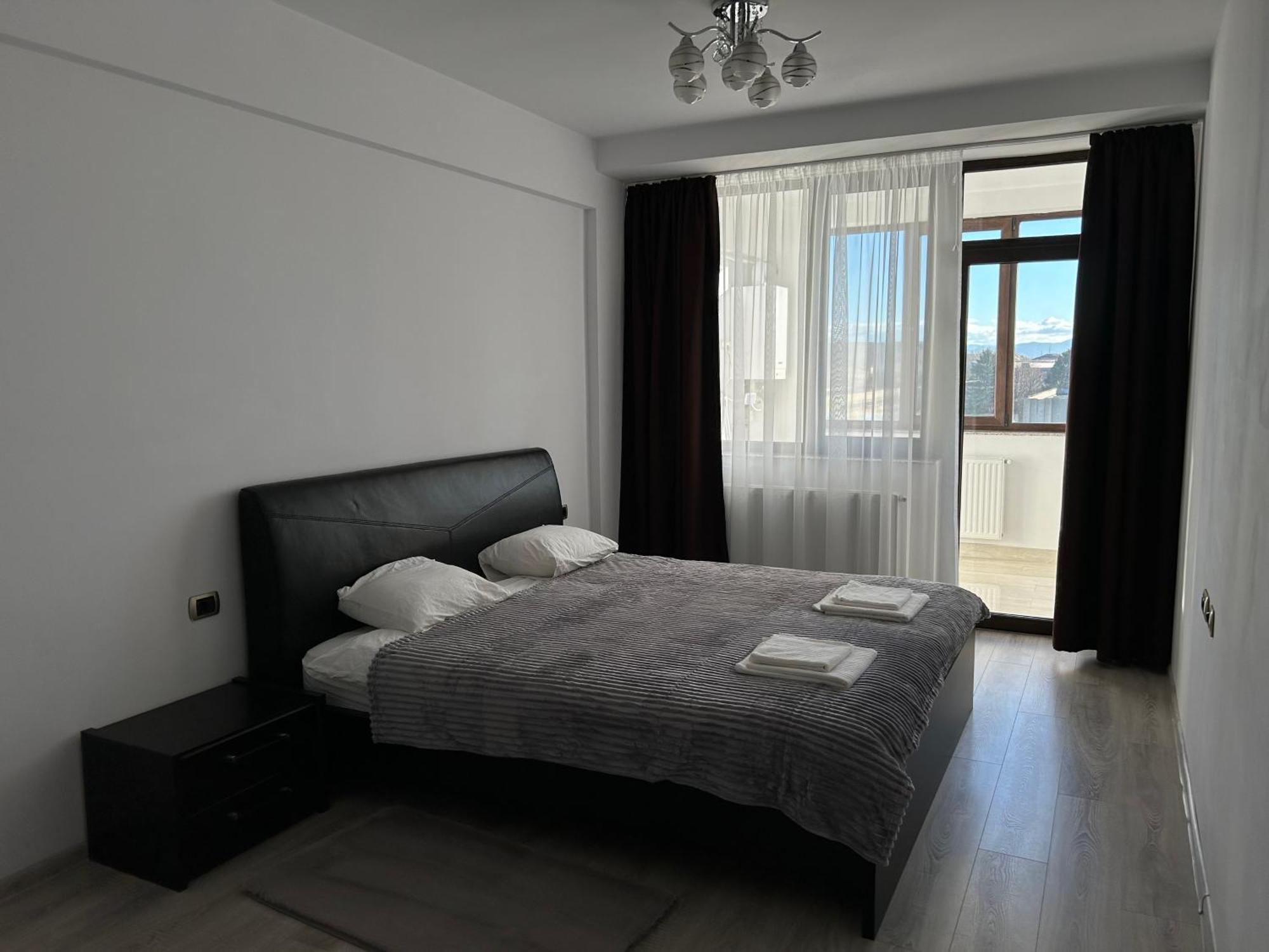 Lucky Apartment Brasov Ngoại thất bức ảnh